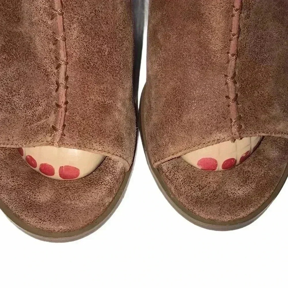 Nine West Suede Peep Toe Booties Size 7.5 - Picture 3 of 7